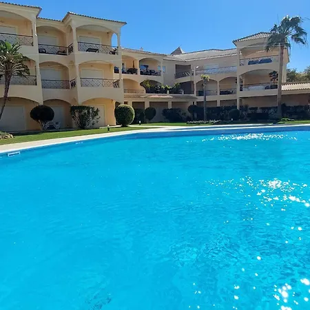 Village Apartmán *